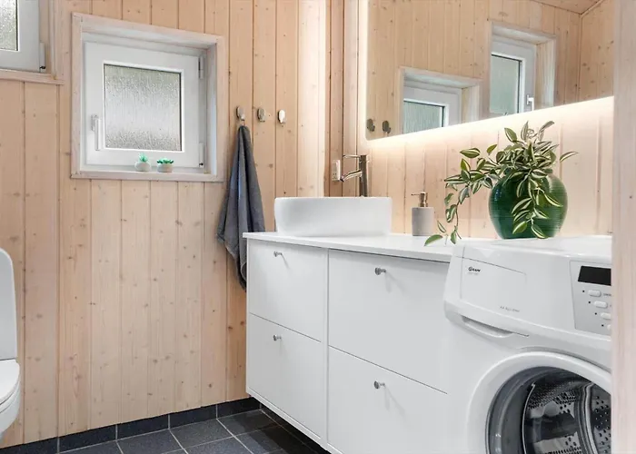 Lk1761-lokken-alexandravej-5 * Løkken